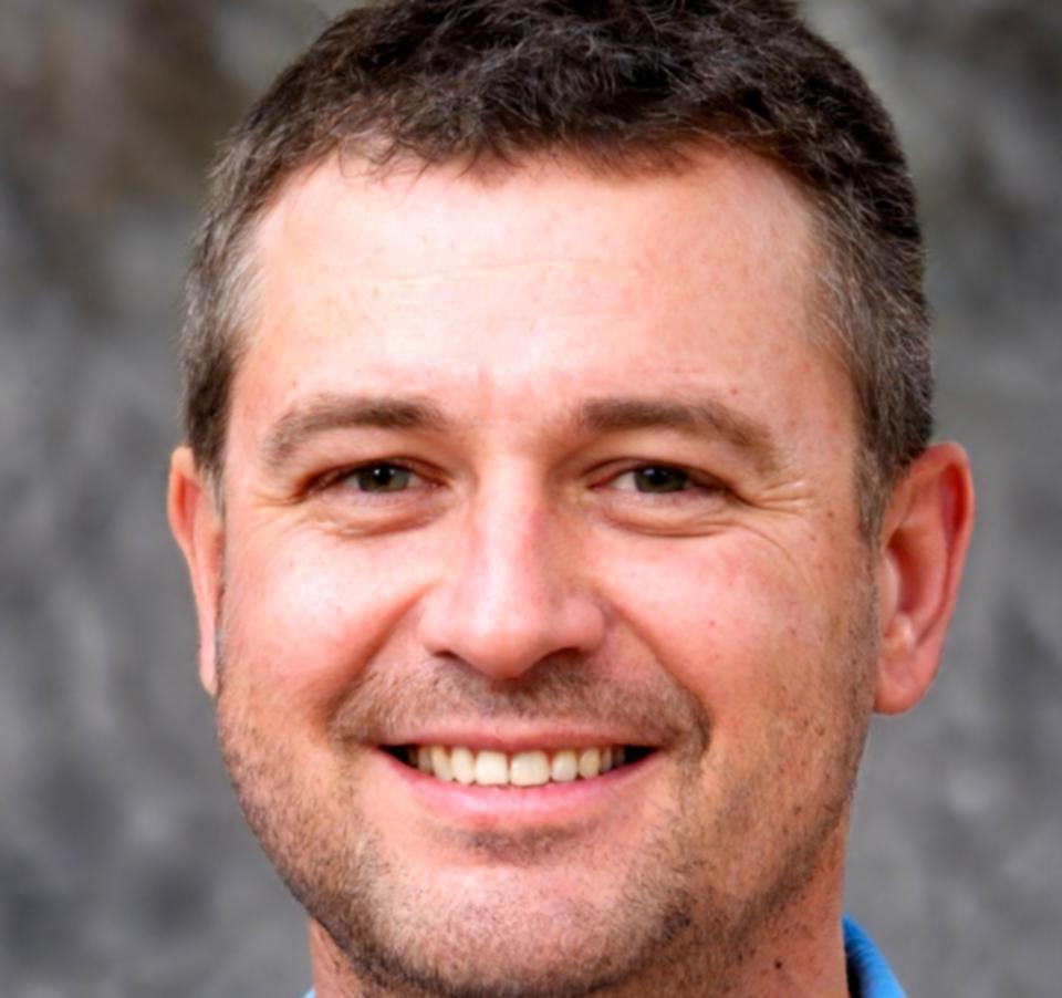 Thaddeus Wrenworth financial advisor portrait